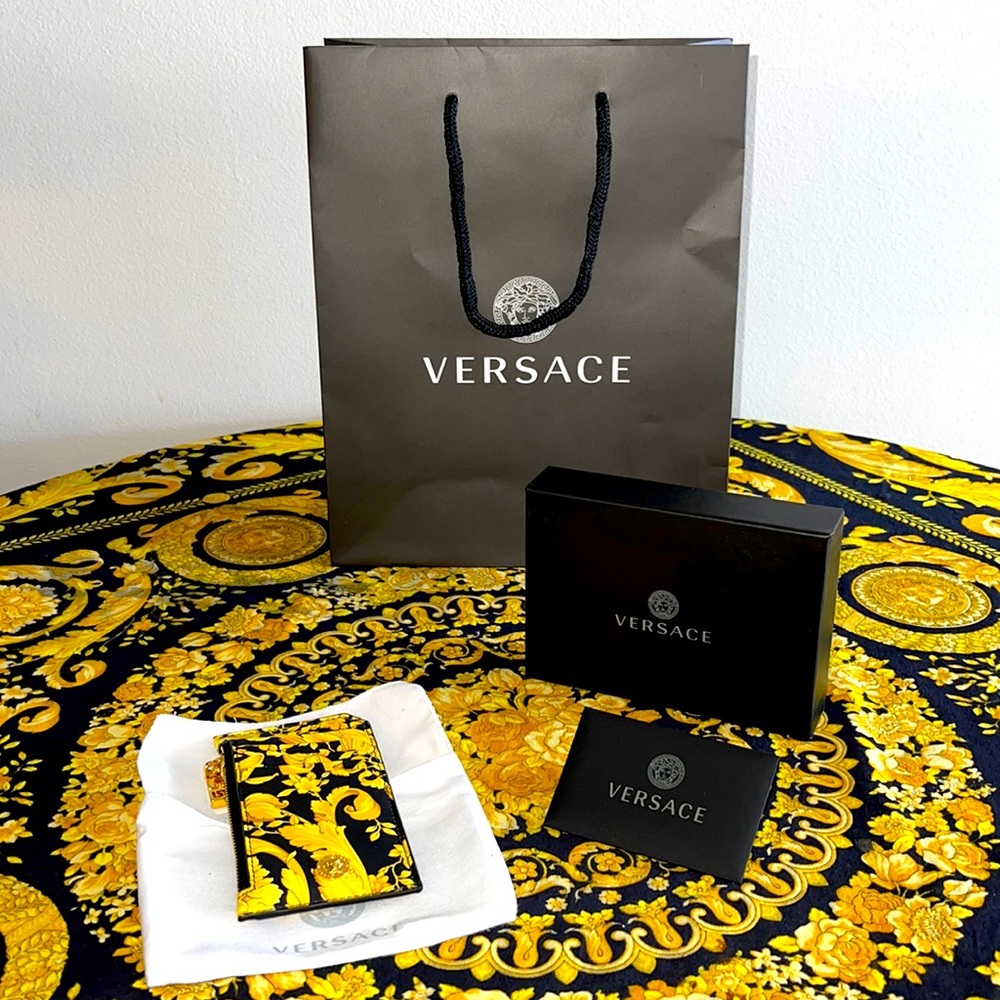 VERSACE LA MEDUSA CHAIN CARD HOLD